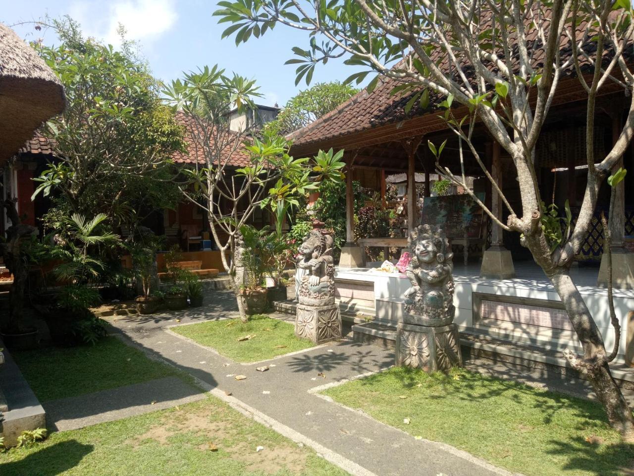 לינה וארוחת בוקר אובוד Suandi House מראה חיצוני תמונה